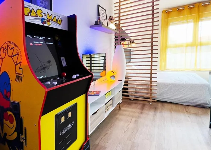 Futurostudio - Appart Hotel Pacman - Futuroscope - Poitiers